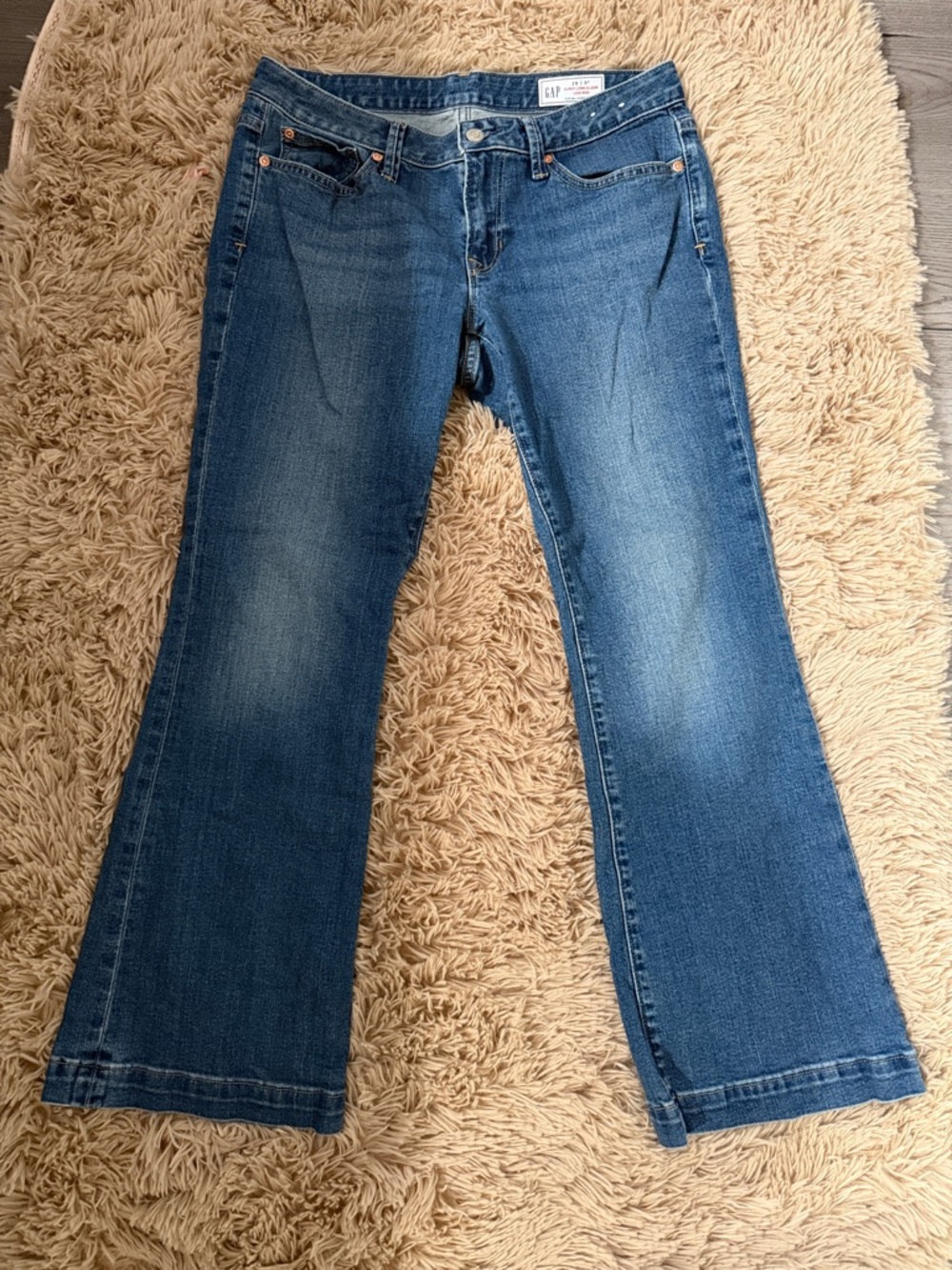 GAP bootcut Jeans in Medium Blue Wash
